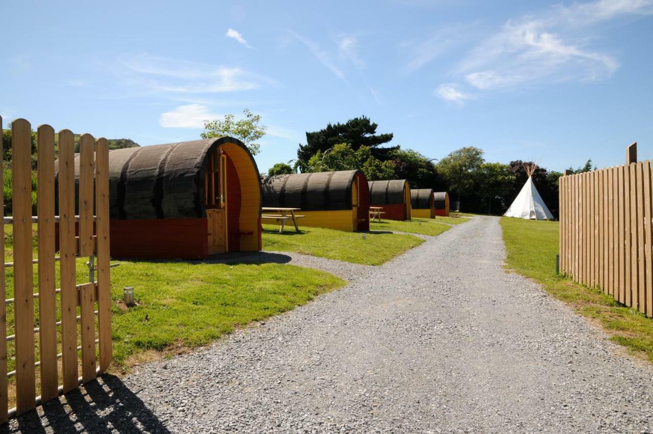 Coach Field Camp Hotell Exteriör bild